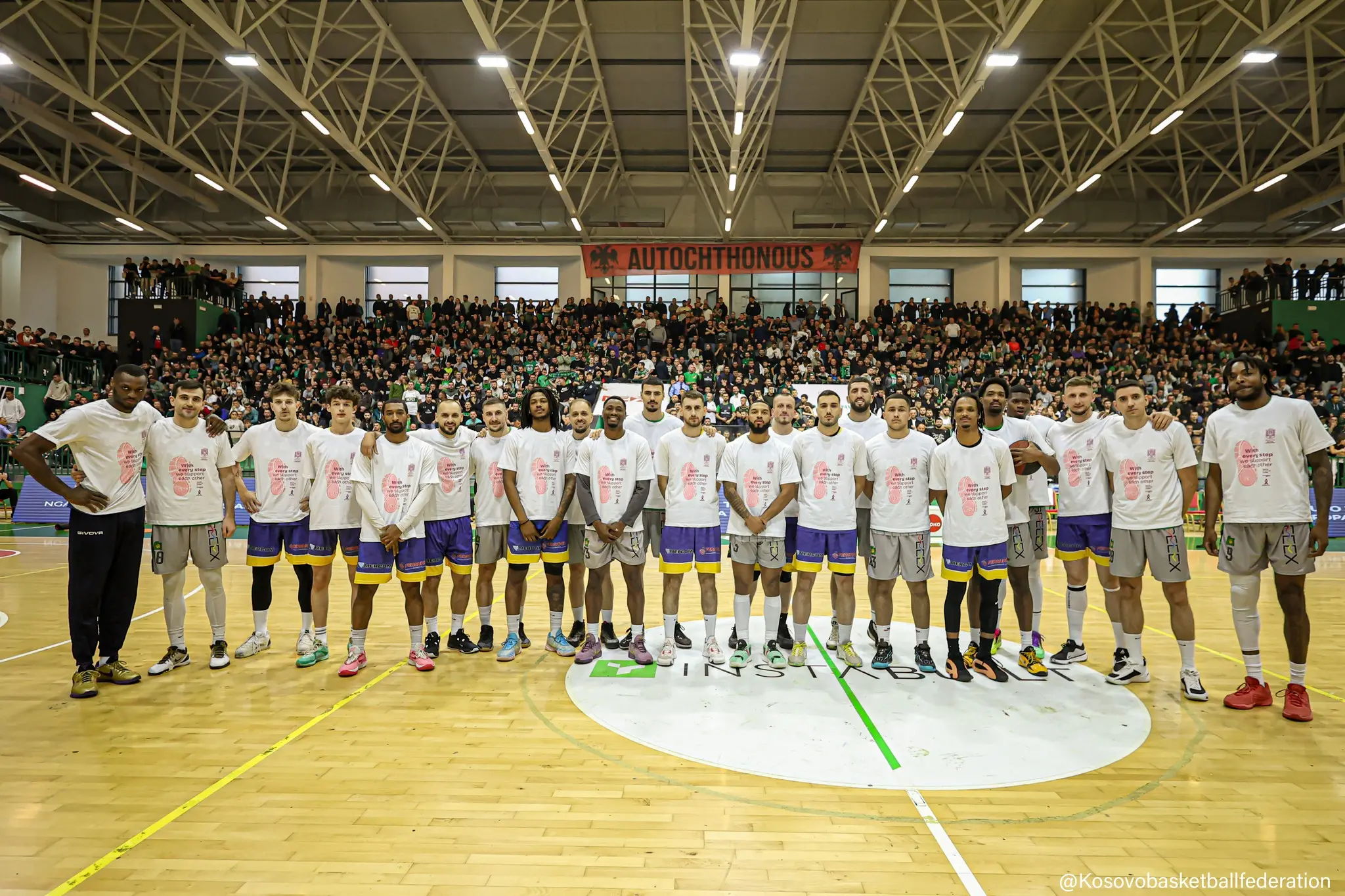 Pamje nga ndeshja Trepça - Golden Eagle Ylli (Finalja 3)